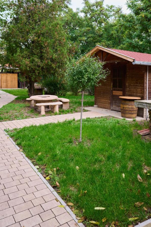 Koelcsey Vendeghaz Lägenhet Hódmezővásárhely Exteriör bild
